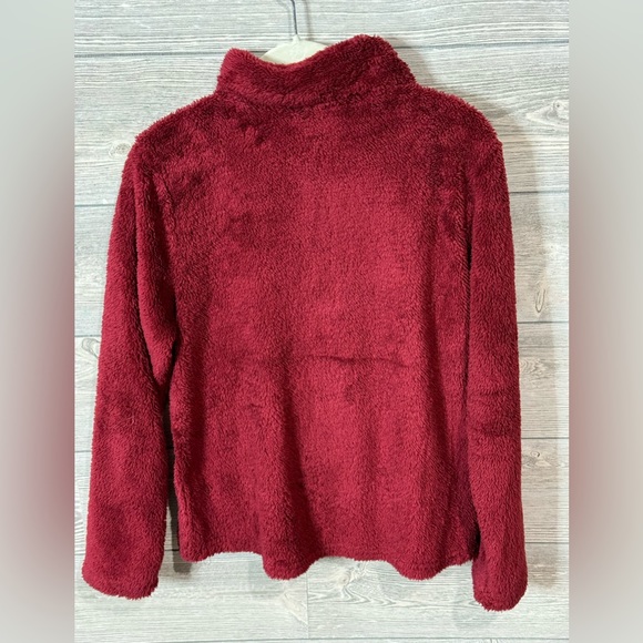 Hem & Thread 1/4 Zip Pullover Fleece Red, Super Soft Size Medium. - Picture 4 of 7